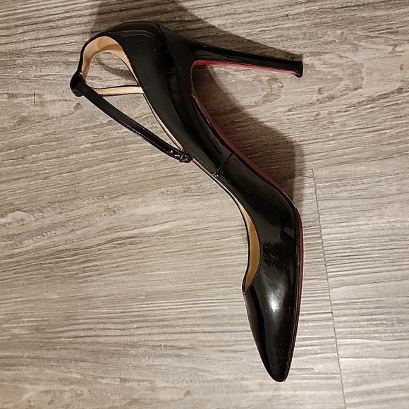 Christian Louboutin Heels, Size 36.5 - Picture 10 of 11